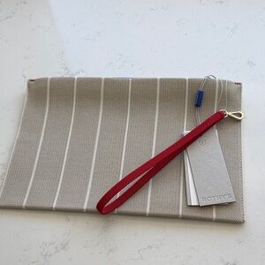 Rothy’s The Wristlet Beige & White Stripe NWT Red Detachable Strap